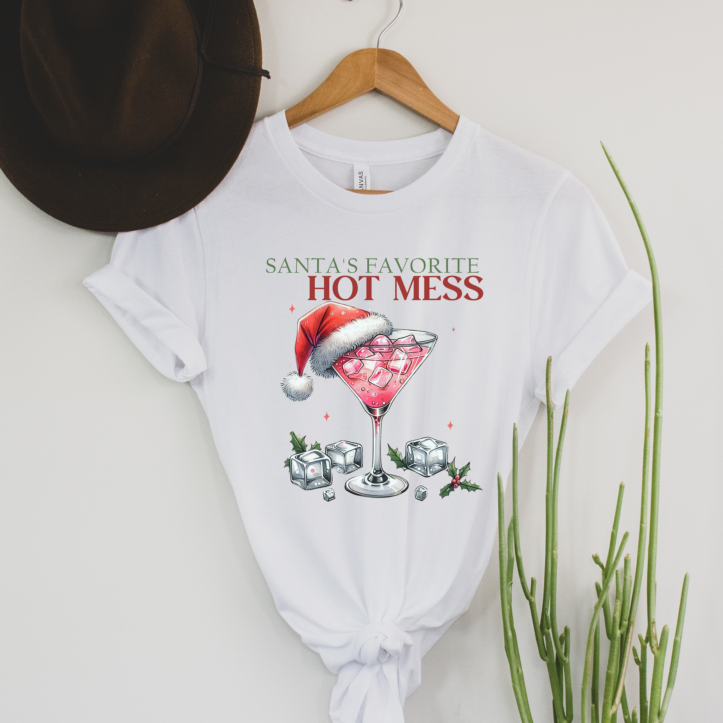 Wholesale Santas favorite hot mess - Pink Tee