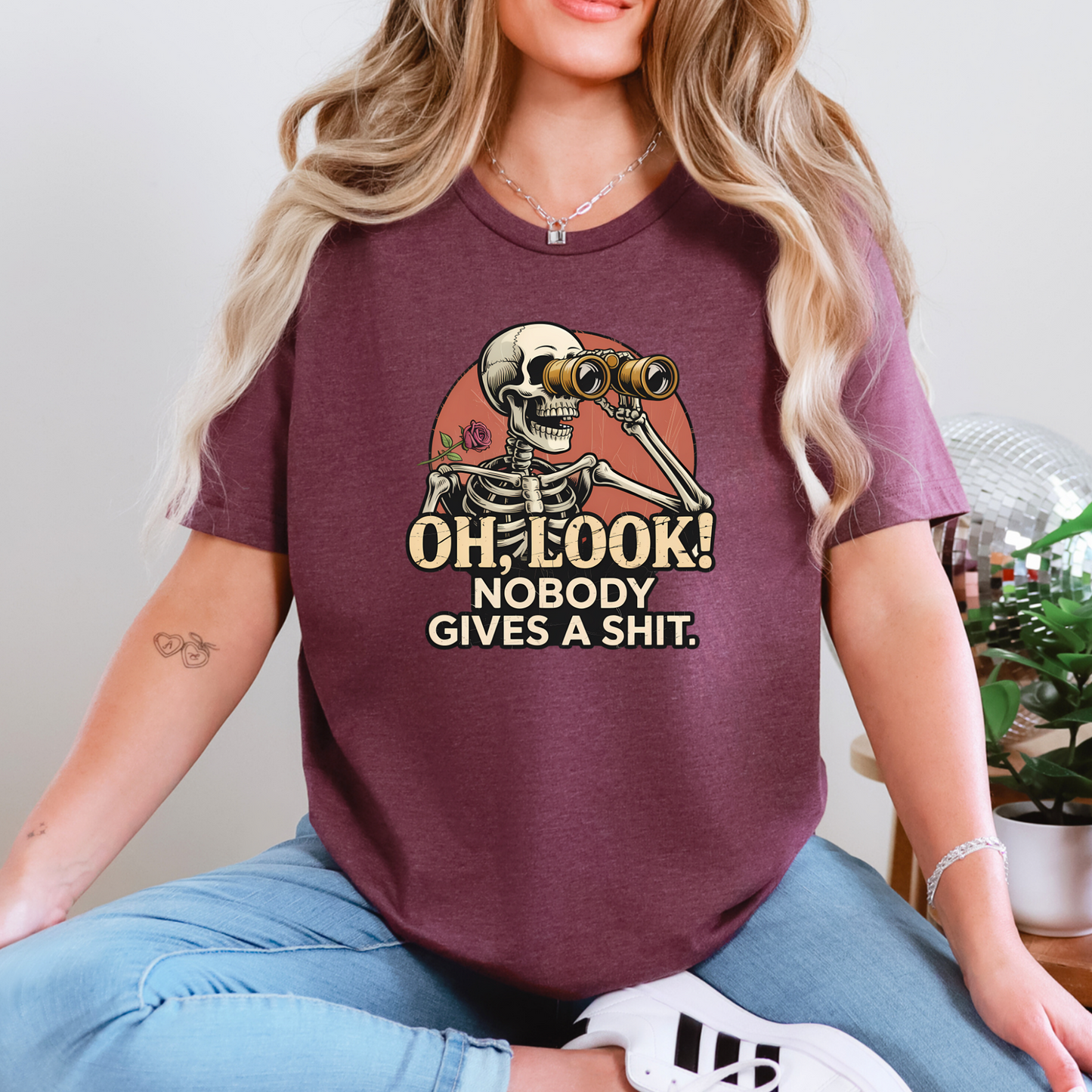 Wholesale Oh Look Nobody Graphic Tee - Heather Maroon Tee