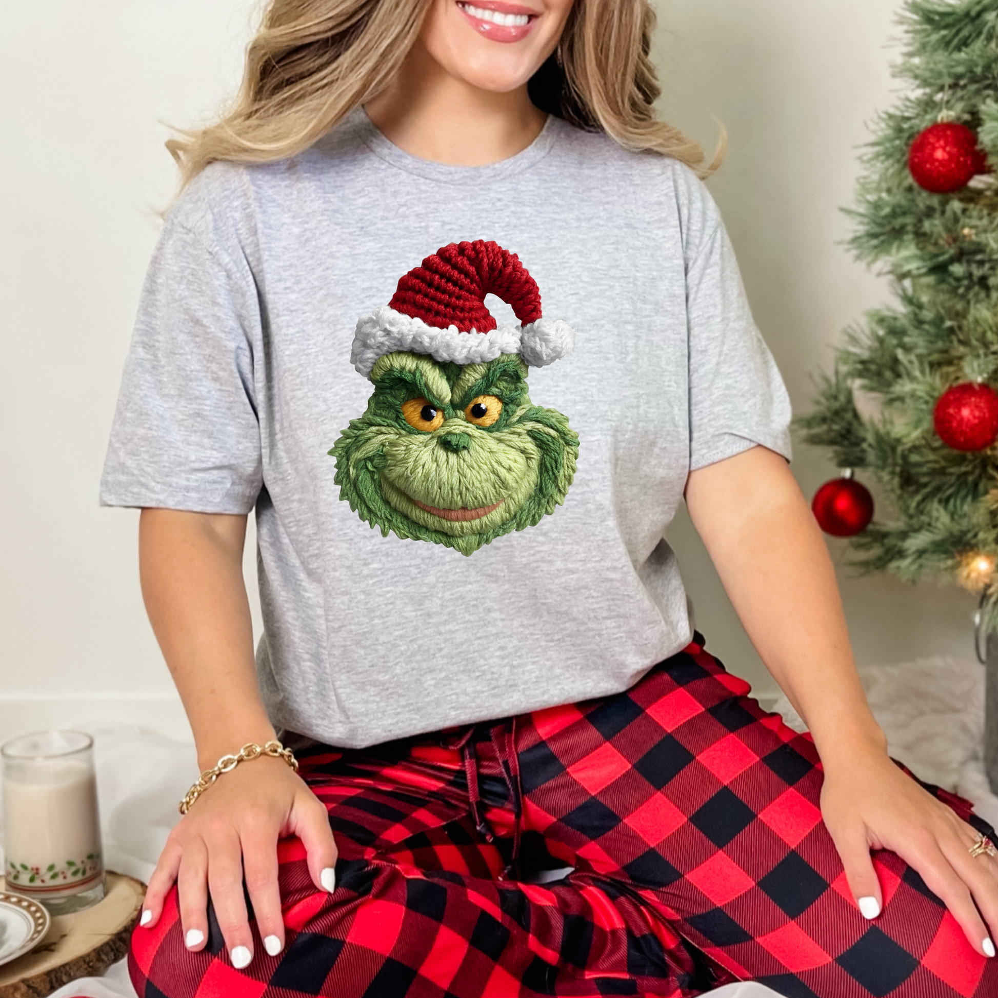 Wholesale Yarn Grinch Graphic Tee - Grey Tee