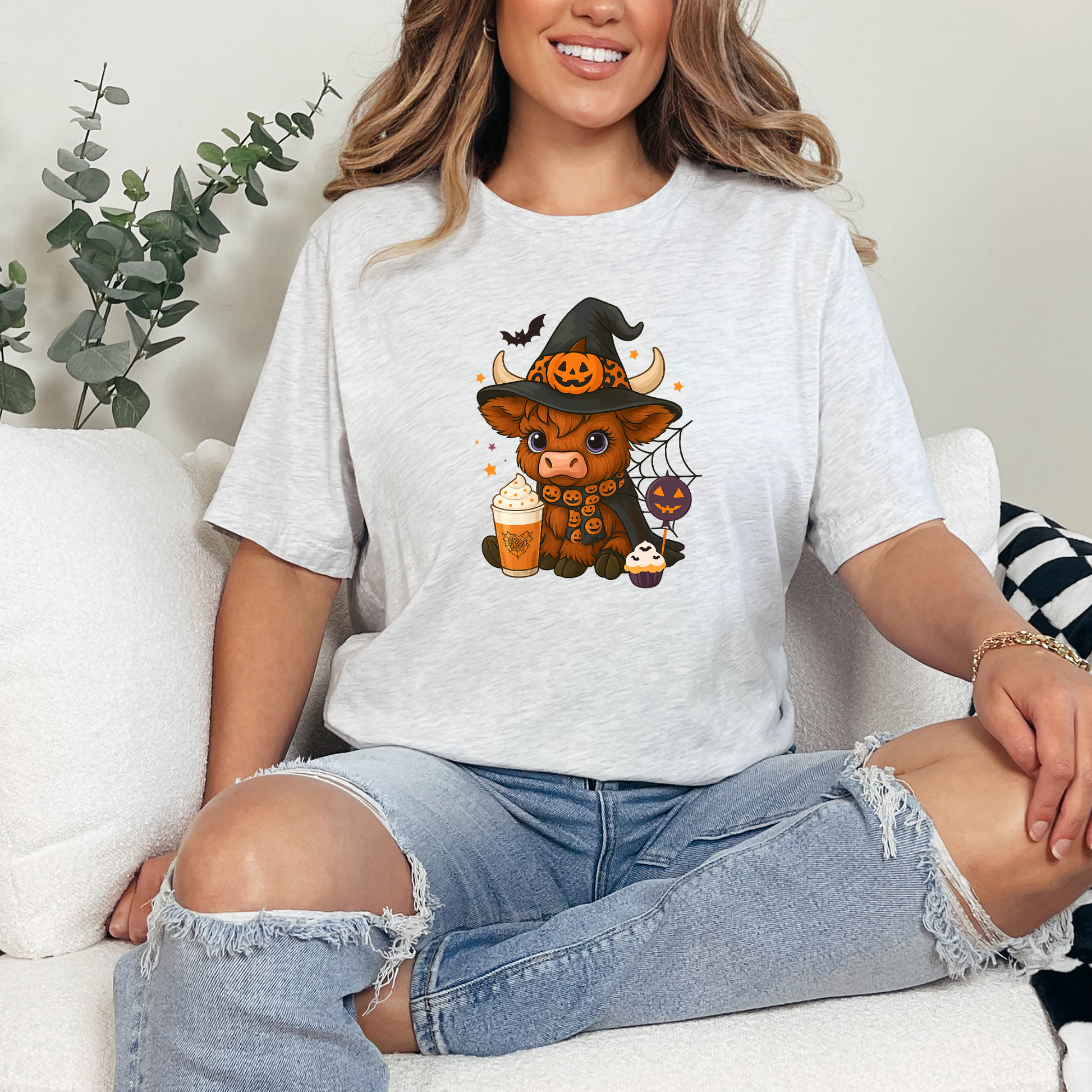 Wholesale Highland Cow Halloween Graphic Tee - Ash Tee