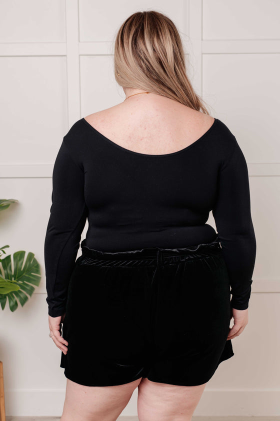 Bring in the Basics Seamless Reversible V-Neck Black