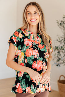  Lizzy Cap Sleeve Top in Black Garden Floral