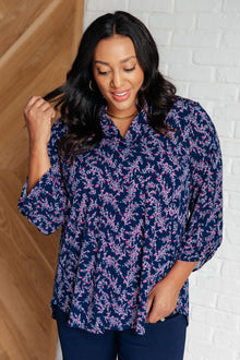  Lizzy Top in Navy and Magenta Petite Floral