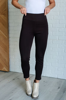  Magic Ankle Crop Skinny Pants in Chocolate