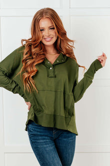  Simple Snug Snap Hooded Pullover