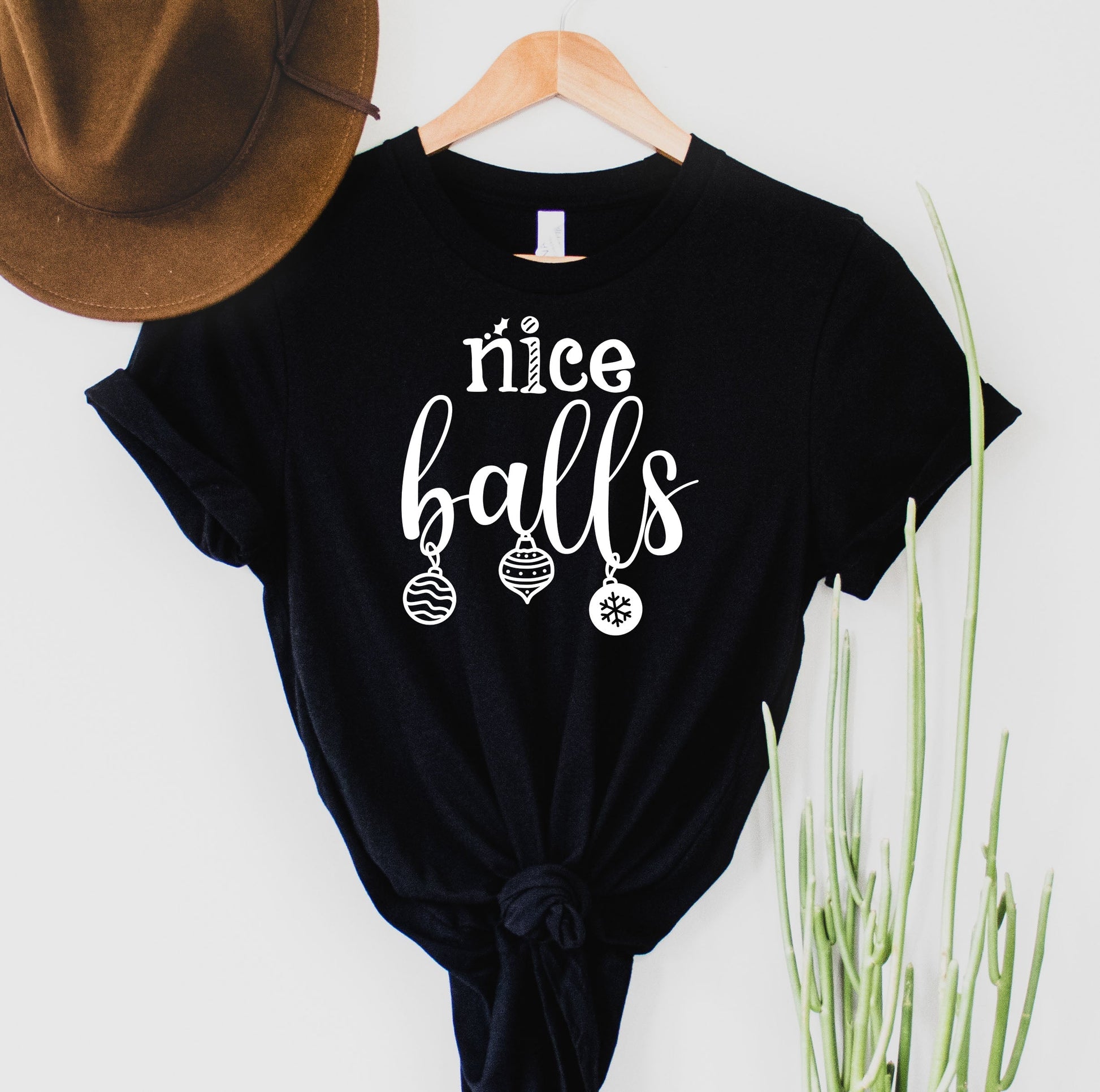 Wholesale Nice Ornaments Graphic Tee - Red