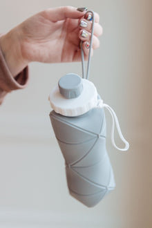  Collapsing Silicone Water Bottle in Diamond Gray